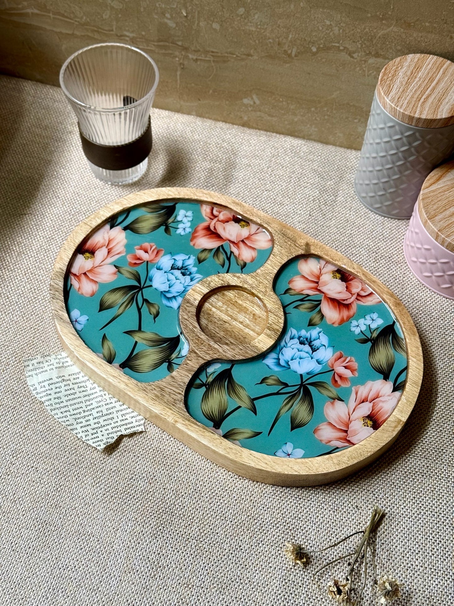 Bordeaux Artisan Wood Tray with Dip 2