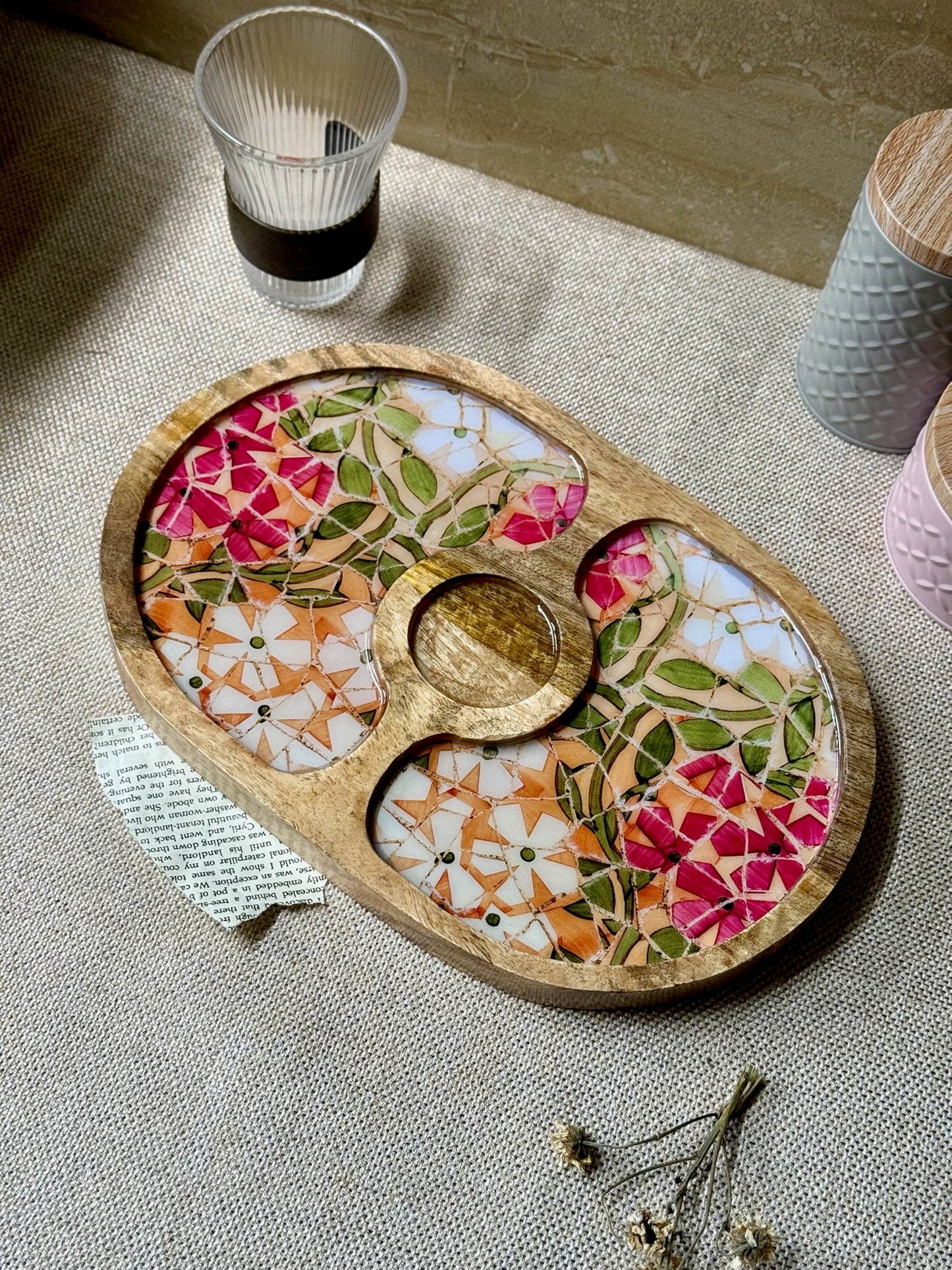 Bordeaux Artisan Wood Tray with Dip 3