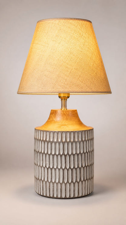 Hammer white table lamp