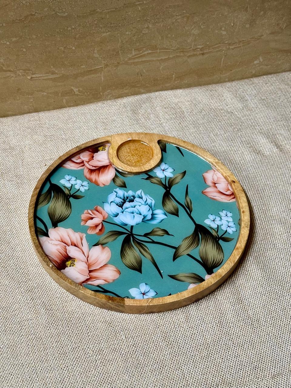 WOODEN CHIP AND DIP PLATTER