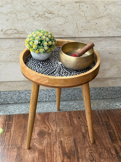 Black Leaf Table