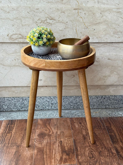 Black Leaf Table