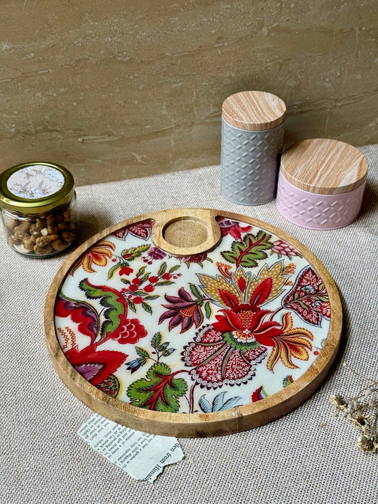 WOODEN CHIP AND DIP PLATTER 7