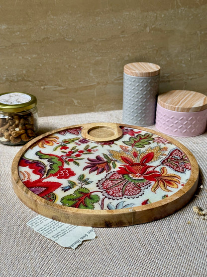 WOODEN CHIP AND DIP PLATTER 7