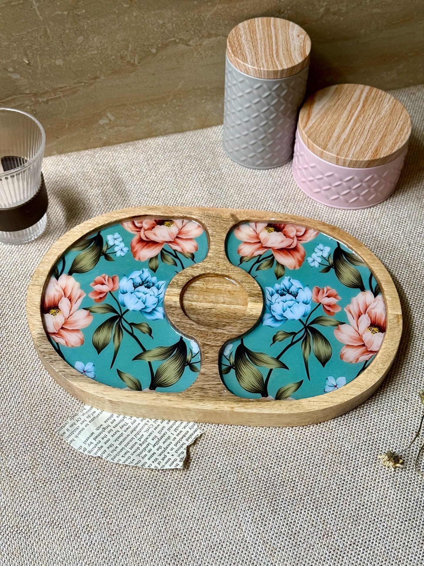 Bordeaux Artisan Wood Tray with Dip 2