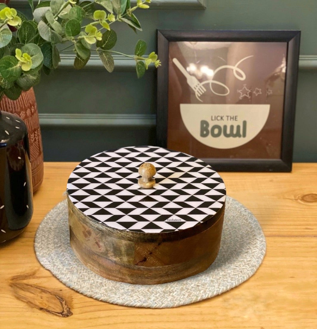 Pattern Roti Bakery Geometric pattern roti box – Wucasa
