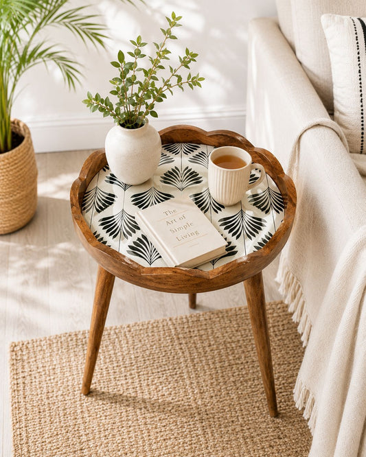 Scallop Table Noir Leaf