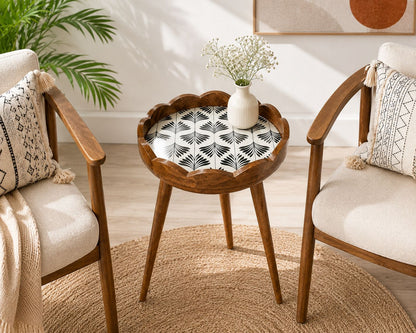 Scallop Table Noir Leaf