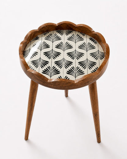 Scallop Table Noir Leaf