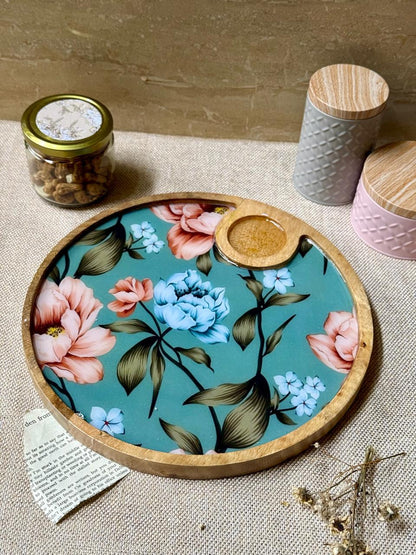 WOODEN CHIP AND DIP PLATTER